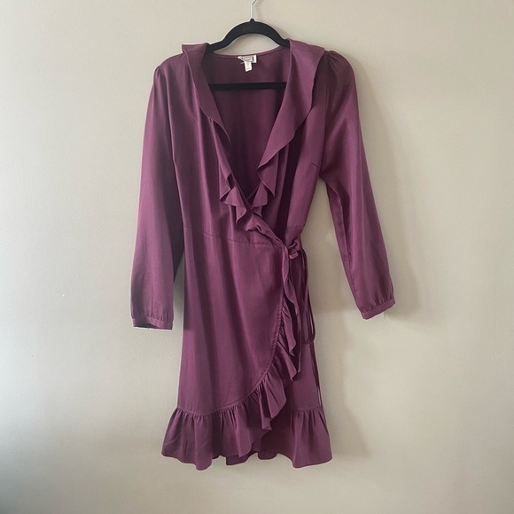 ANTHROPOLGIE mo:vint Tencel Plum Purple Ruffle Wrap Dress Size Small - Picture 5 of 16
